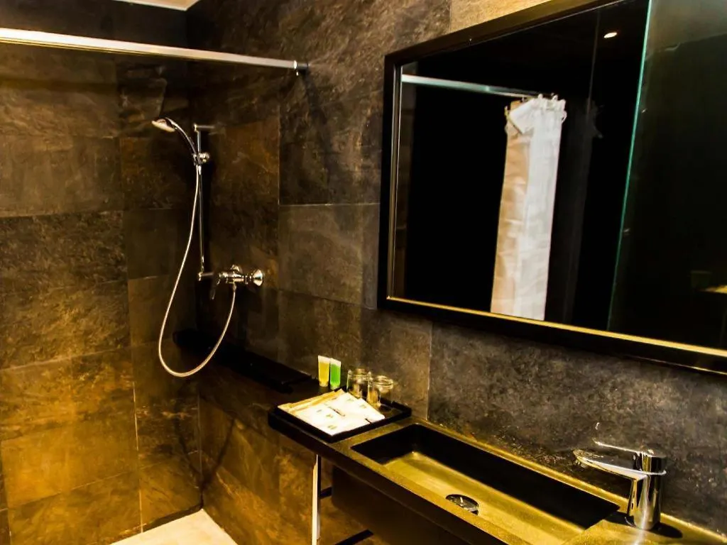 Noble Park Hotel Hong Kong 3*,  China