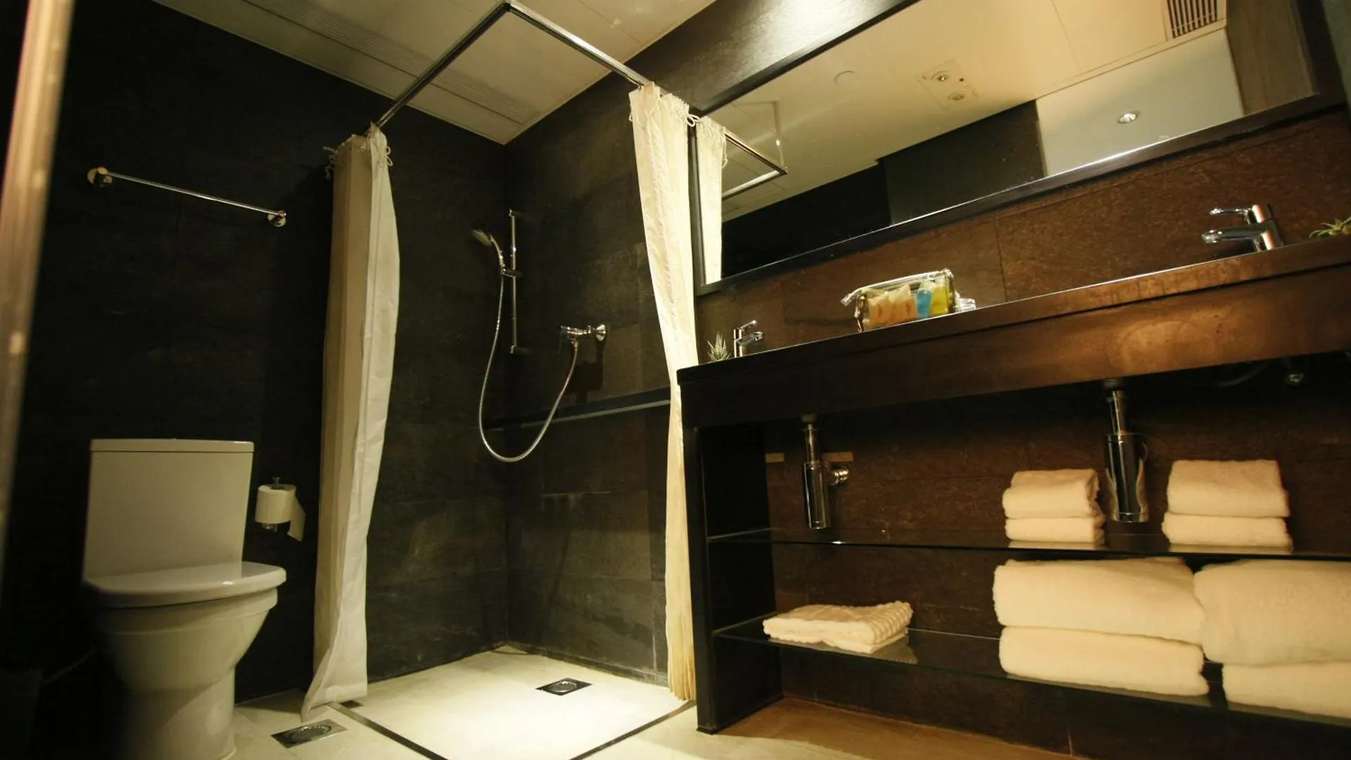 Noble Park Hotel Hong Kong 3*,  China