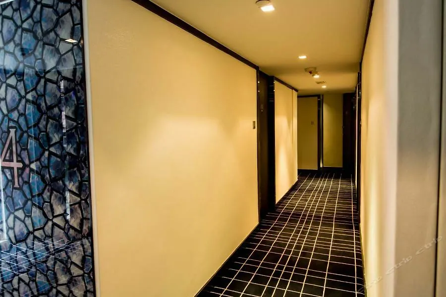 Noble Park Hotel Hong Kong 3*,